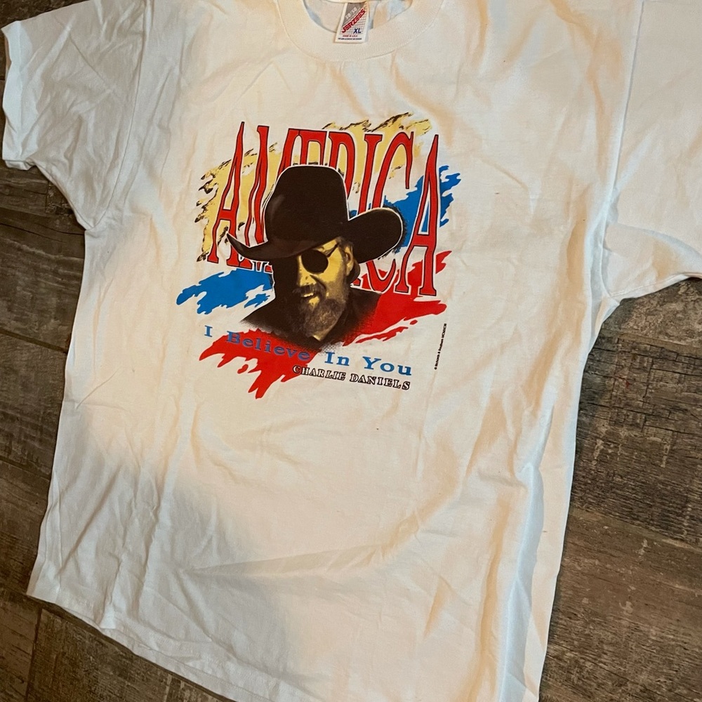VINTAGE Charlie Daniels tee!